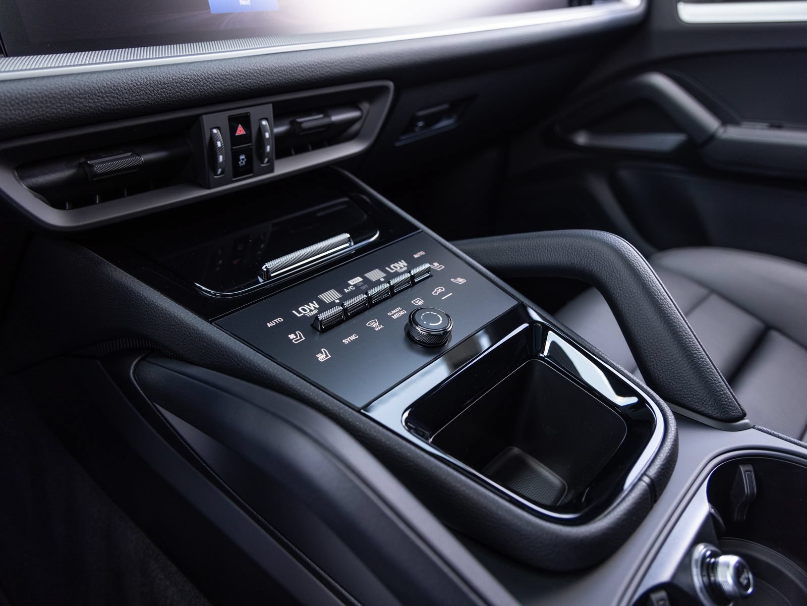 New 2026 Porsche Cayenne S AWD/4WD image 18