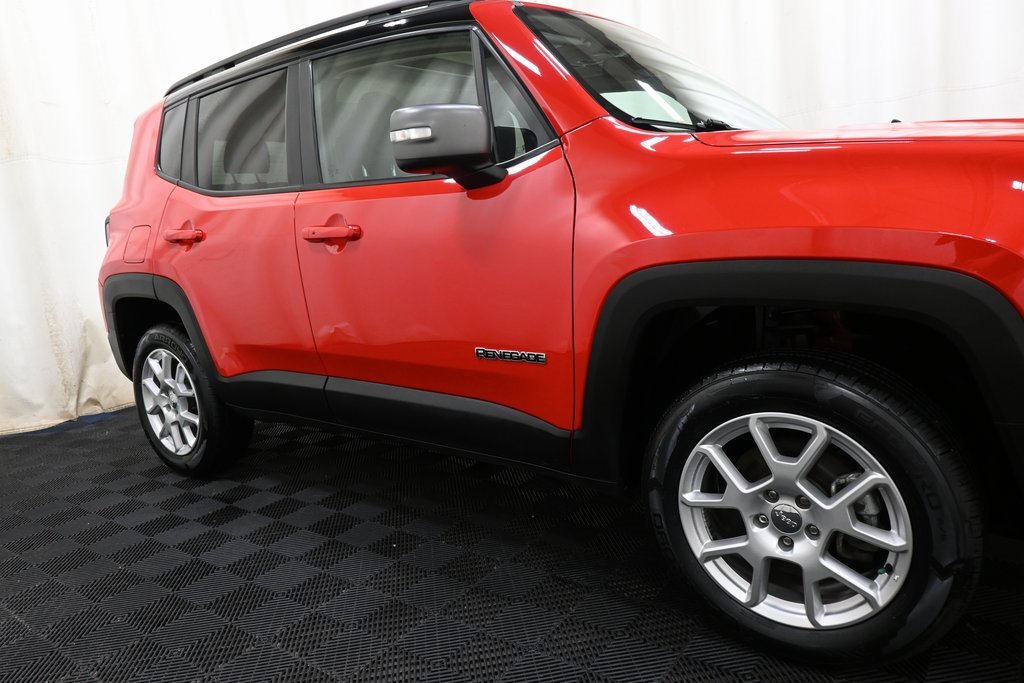 Used 2021 Jeep Renegade Limited w/ Sun & Sound Group image 15