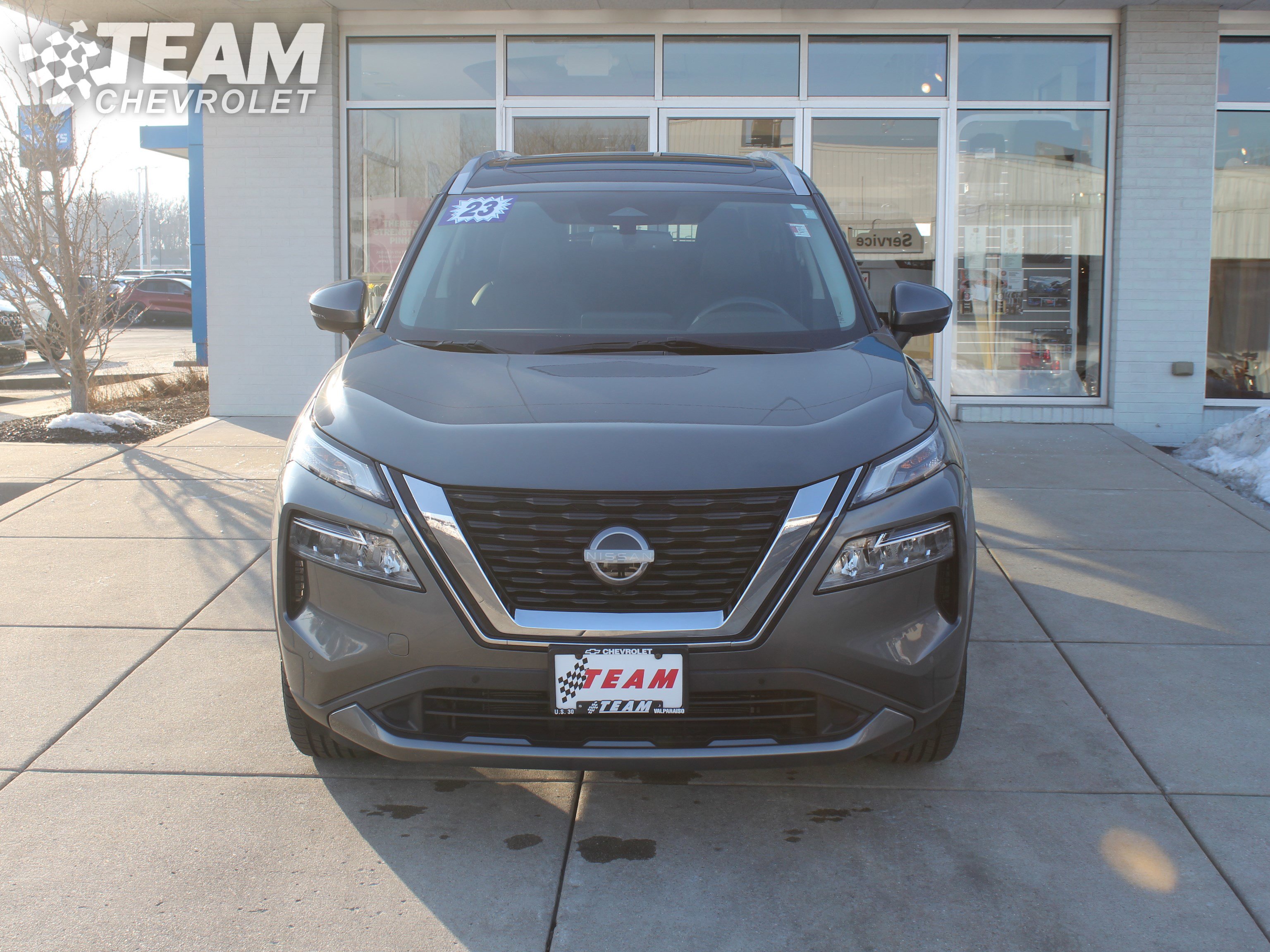 Used 2023 Nissan Rogue SL w/ SL Premium Package image 9