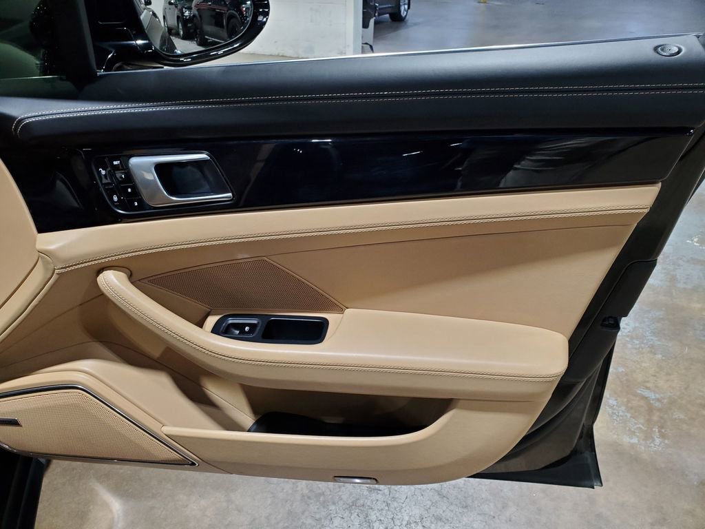 Used 2018 Porsche Panamera Turbo image 53