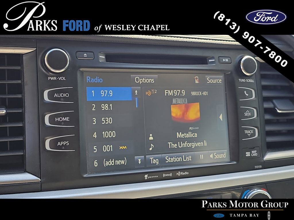 Used 2016 Toyota Highlander XLE AWD/4WD image 23