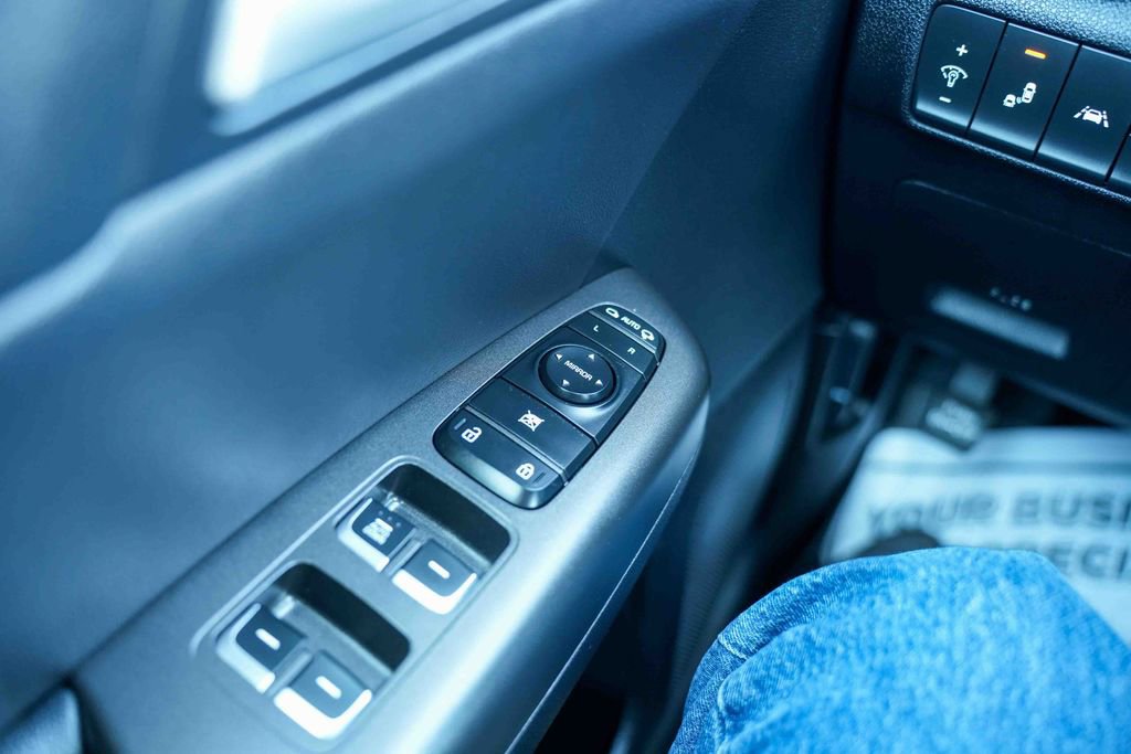 Used 2020 Kia Sportage S w/ S Sunroof Package AWD/4WD image 32