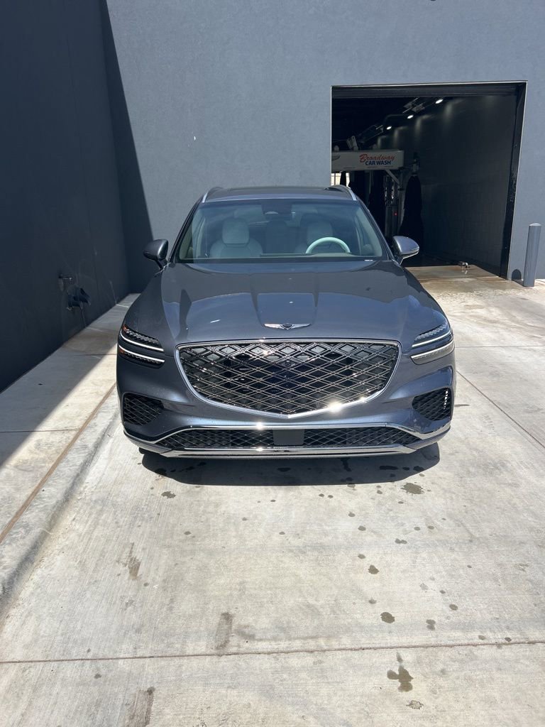 New 2026 Genesis GV70 2.5T Advanced image 2