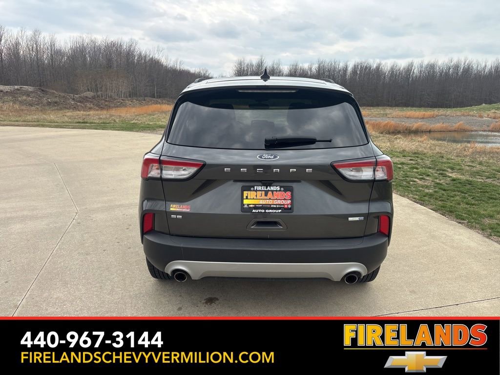 Used 2020 Ford Escape SE image 8
