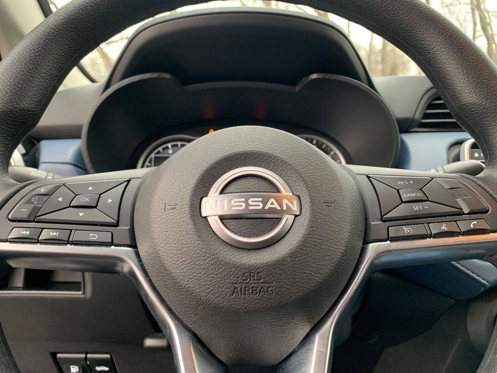 Used 2025 Nissan Versa SV w/ Trunk Package image 25