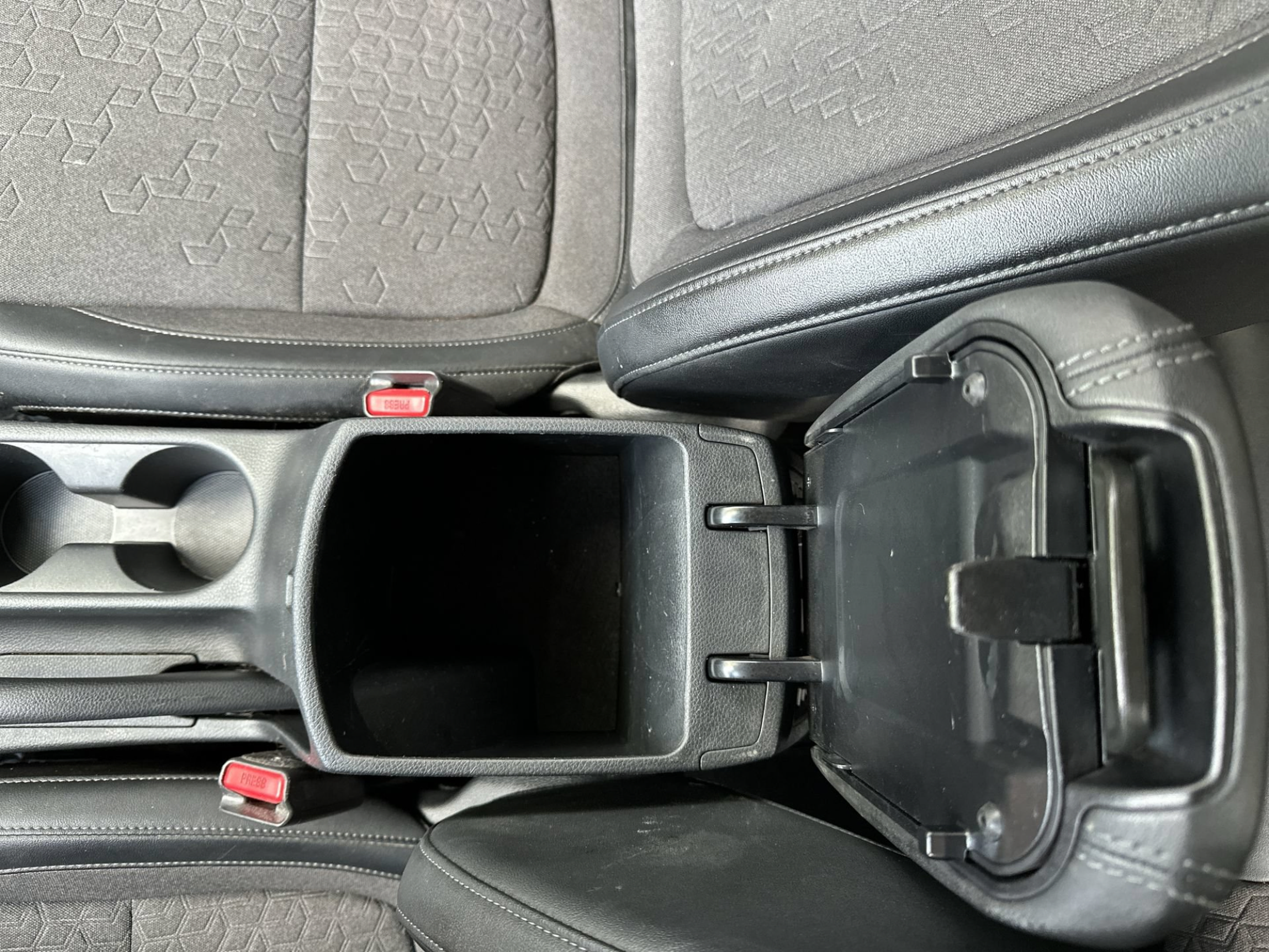 Used 2025 Kia Seltos S FWD image 21