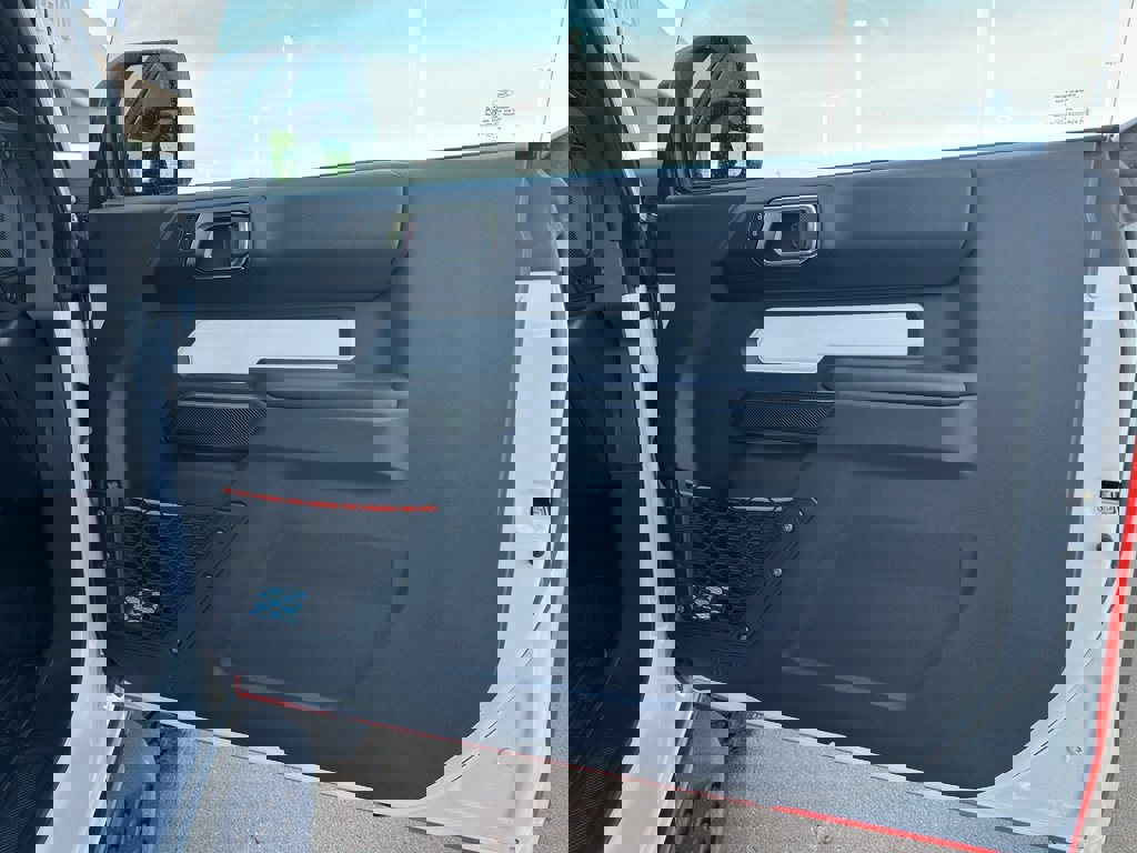 Used 2025 Ford Bronco Stroppe Edition image 30