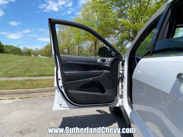 Used 2021 Jeep Grand Cherokee Limited AWD/4WD image 14