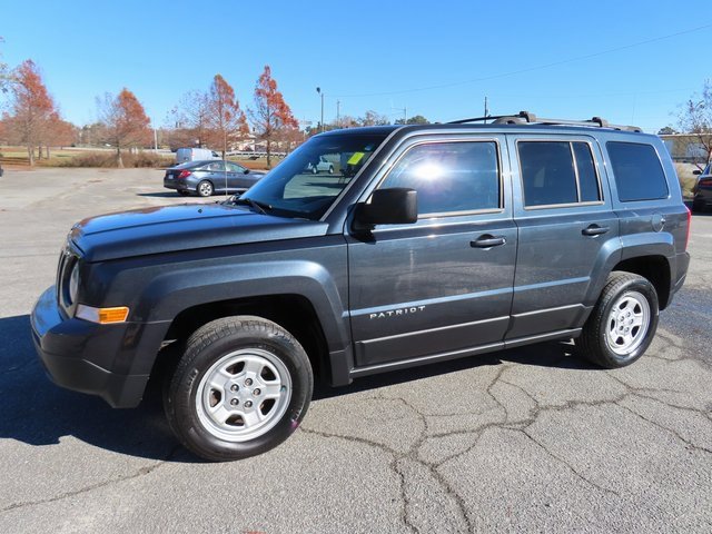 Used 2015 Jeep Patriot Sport w/ Power Value Group image 13