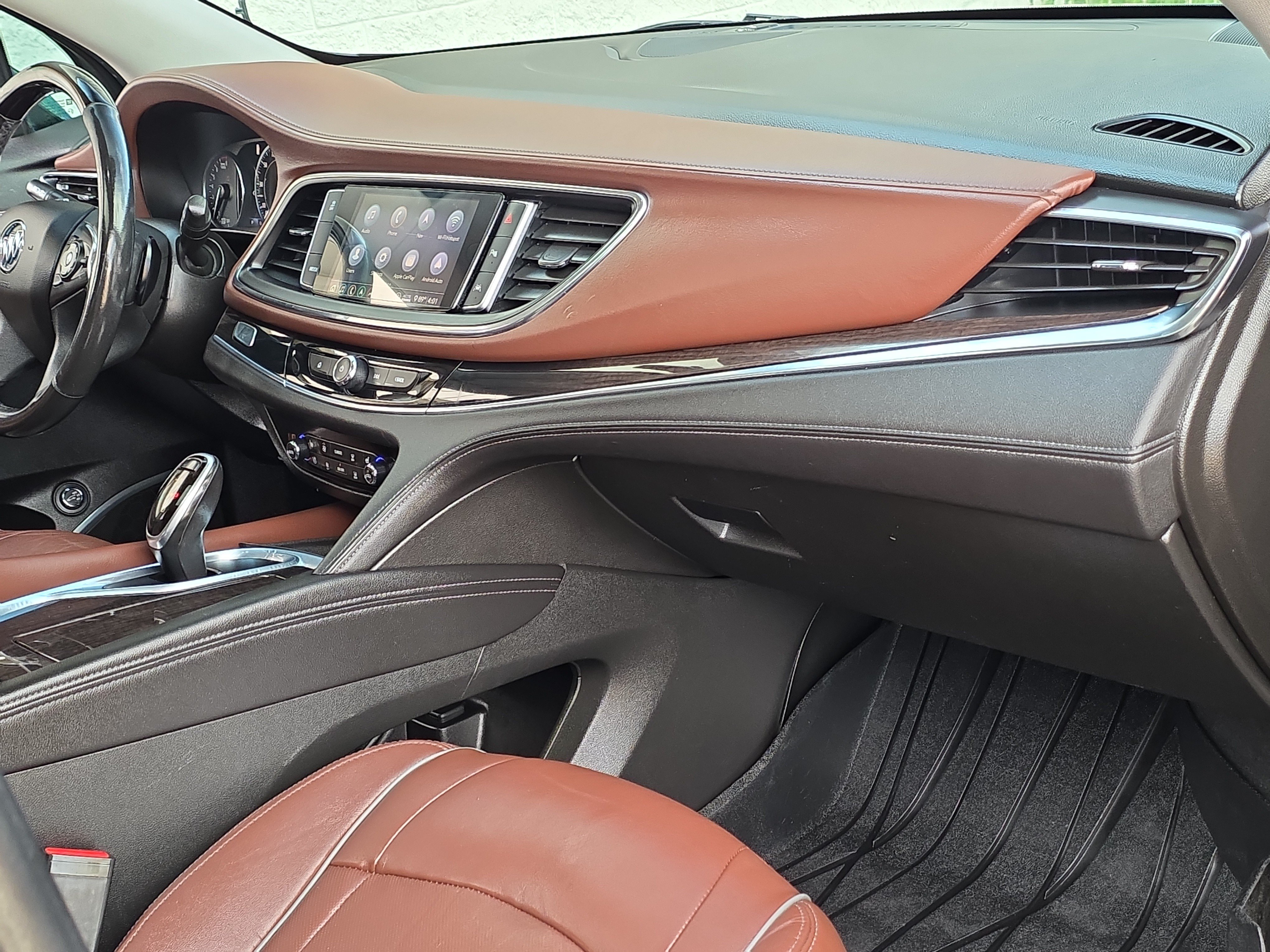 Used 2021 Buick Enclave Avenir w/ Avenir Technology Package FWD image 31
