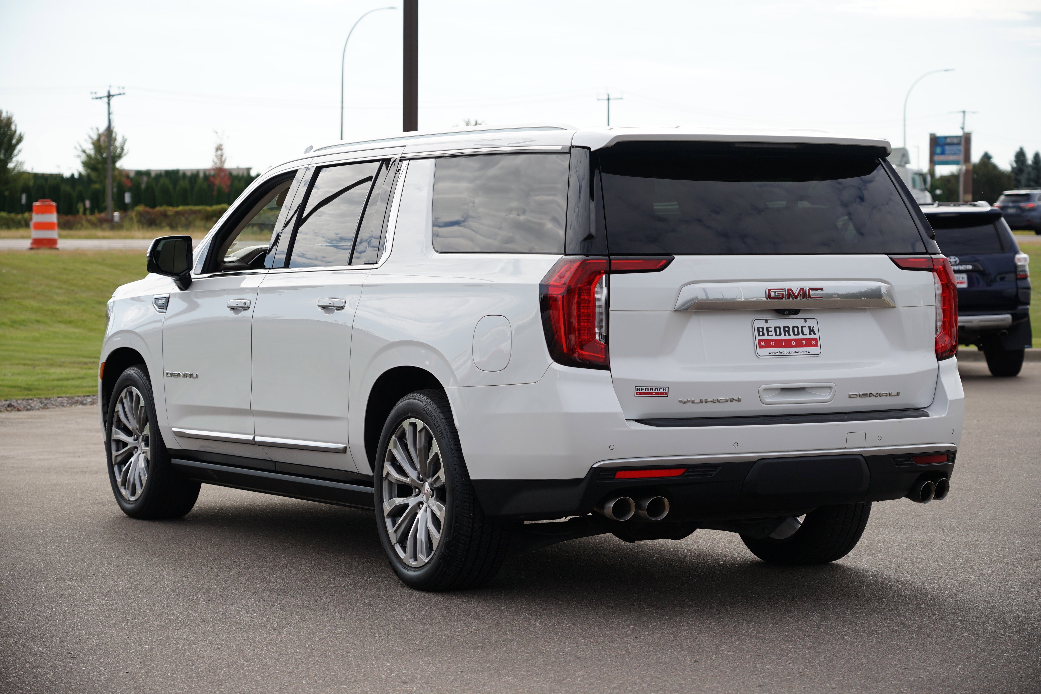 Used 2021 GMC Yukon XL Denali w/ Denali Ultimate Package image 5