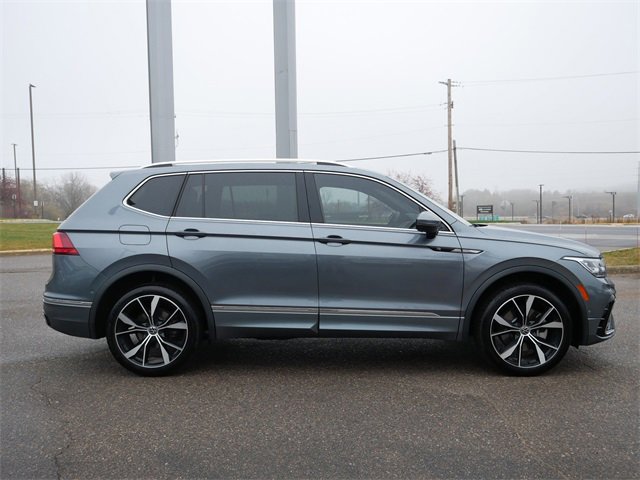 Used 2022 Volkswagen Tiguan SEL R-Line image 8