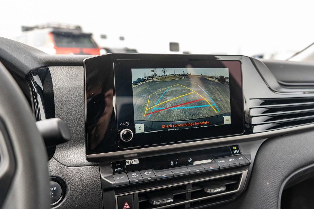 Used 2025 Toyota Camry LE FWD image 29