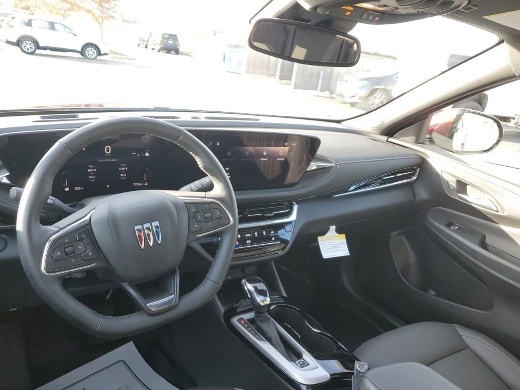 Used 2025 Buick Envista Avenir image 27