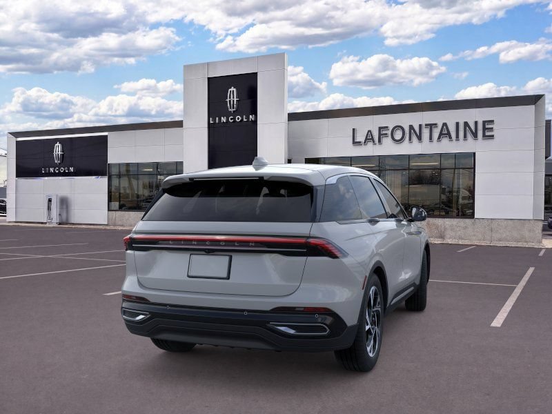 New 2026 Lincoln Nautilus Premier AWD/4WD image 8