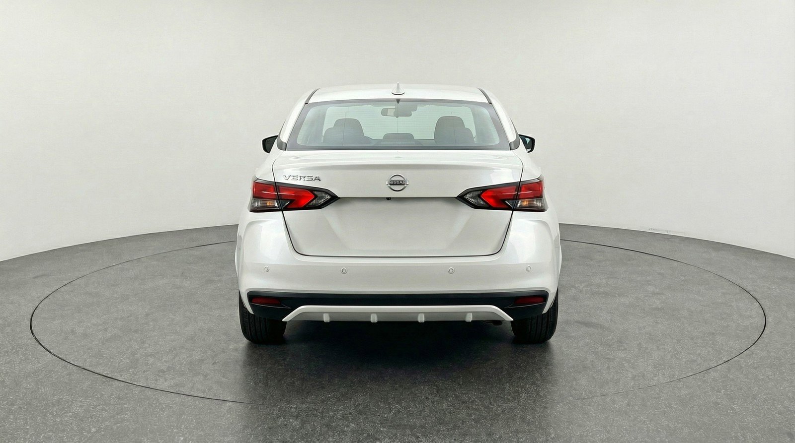 Used 2025 Nissan Versa SV image 7