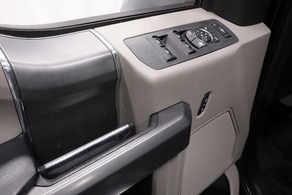 Used 2020 Ford F350 XLT w/ XLT Premium Package image 22