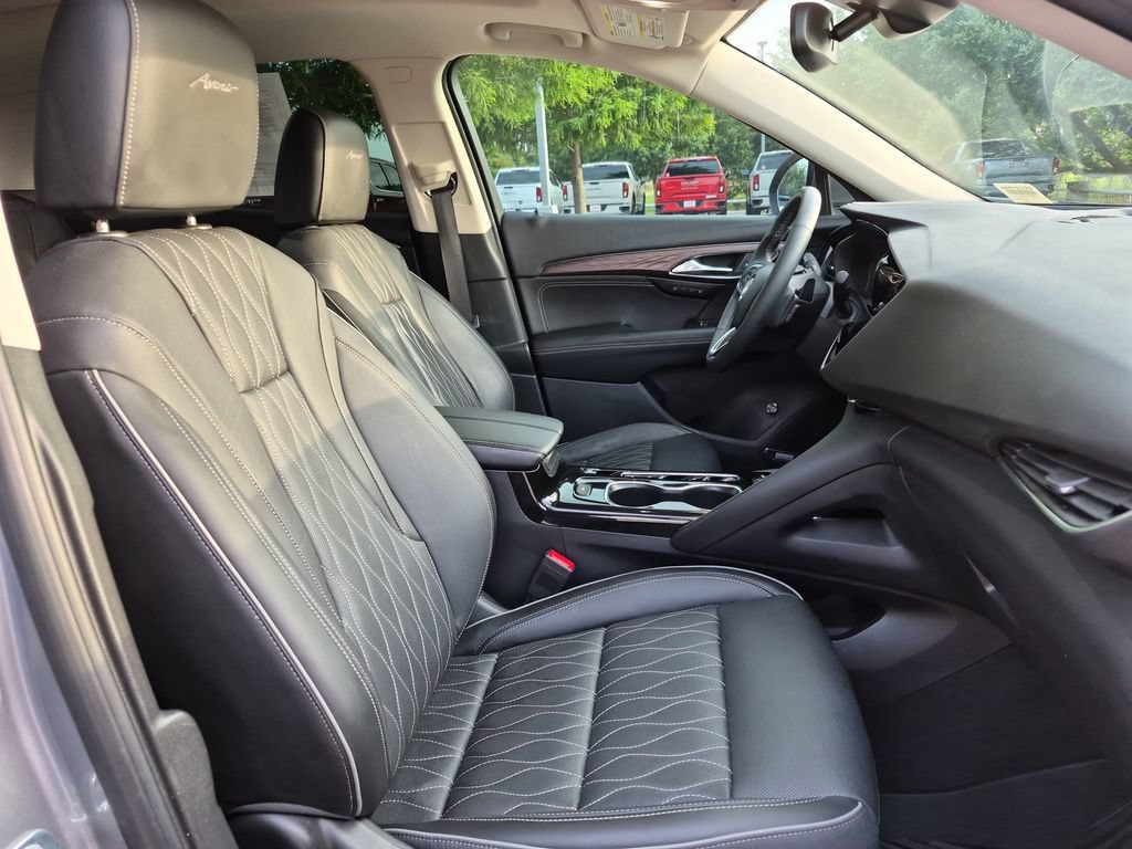 Used 2021 Buick Envision Avenir FWD image 37