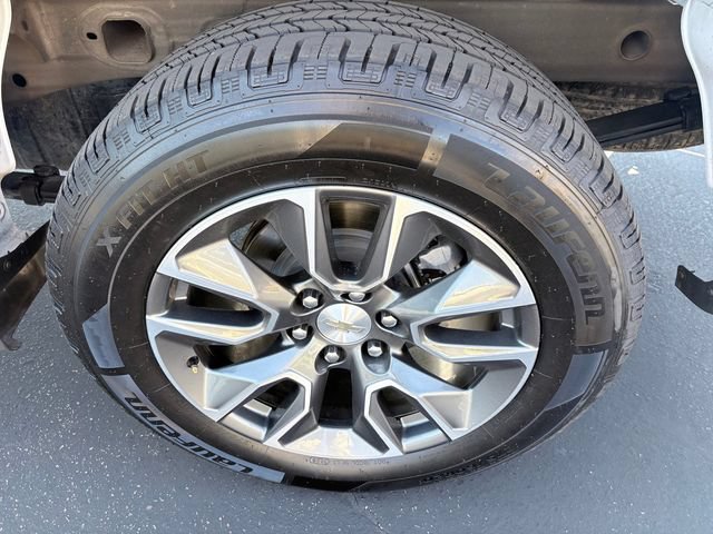 Used 2024 Chevrolet Silverado 1500 LT AWD/4WD image 23