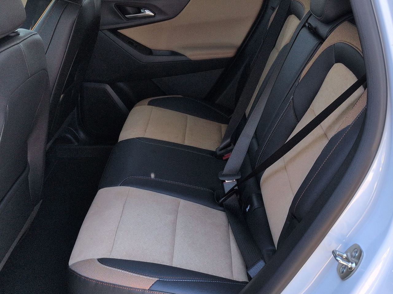 New 2026 Chevrolet Equinox ACTIV w/ Safety and Technology Package image 21