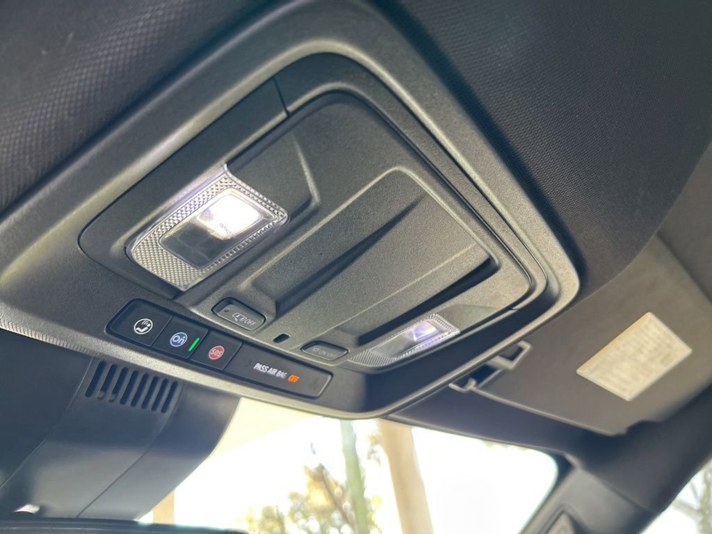 Used 2024 Chevrolet Silverado 2500 LT AWD/4WD image 40