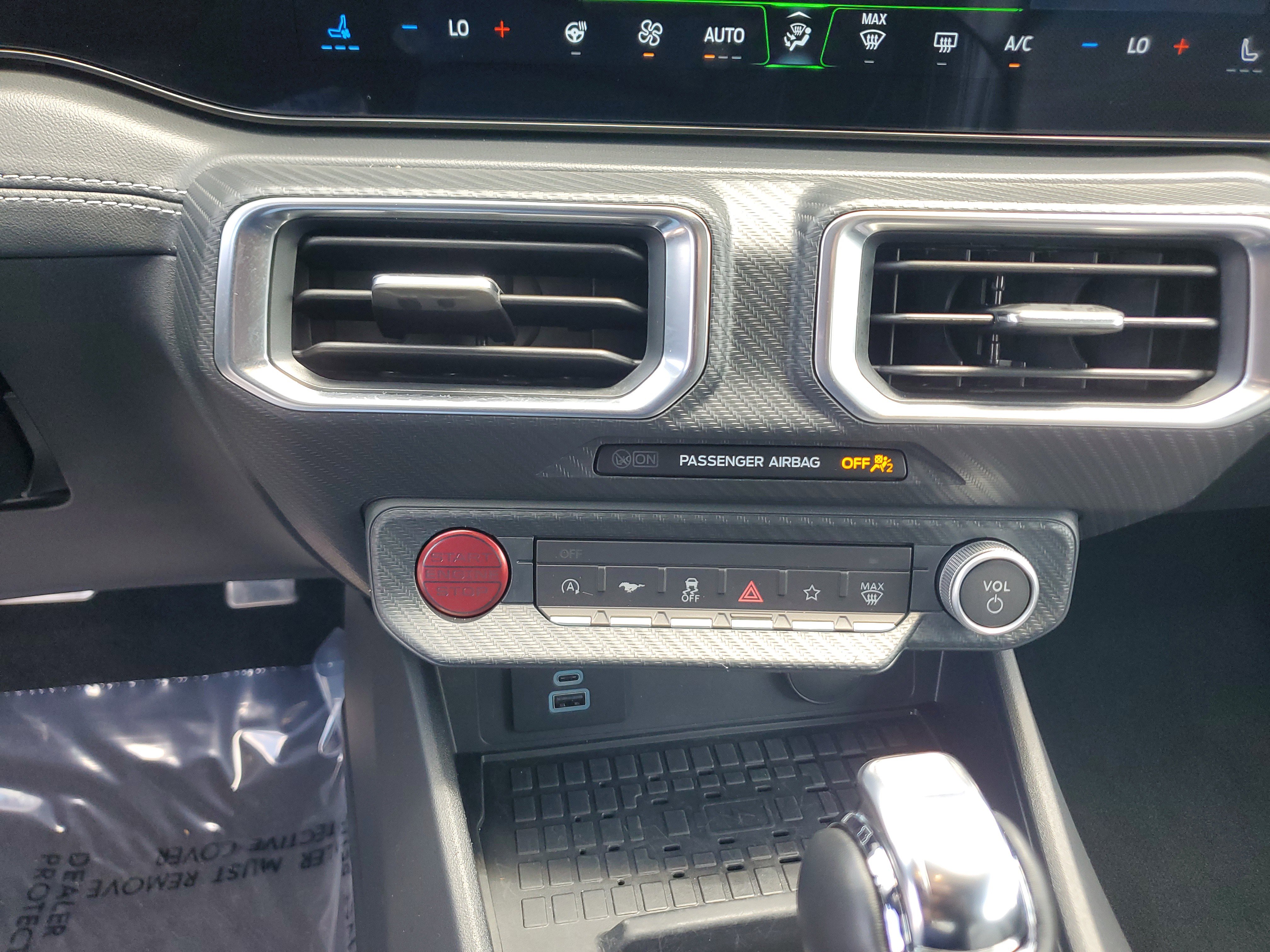 Used 2024 Ford Mustang Premium image 22