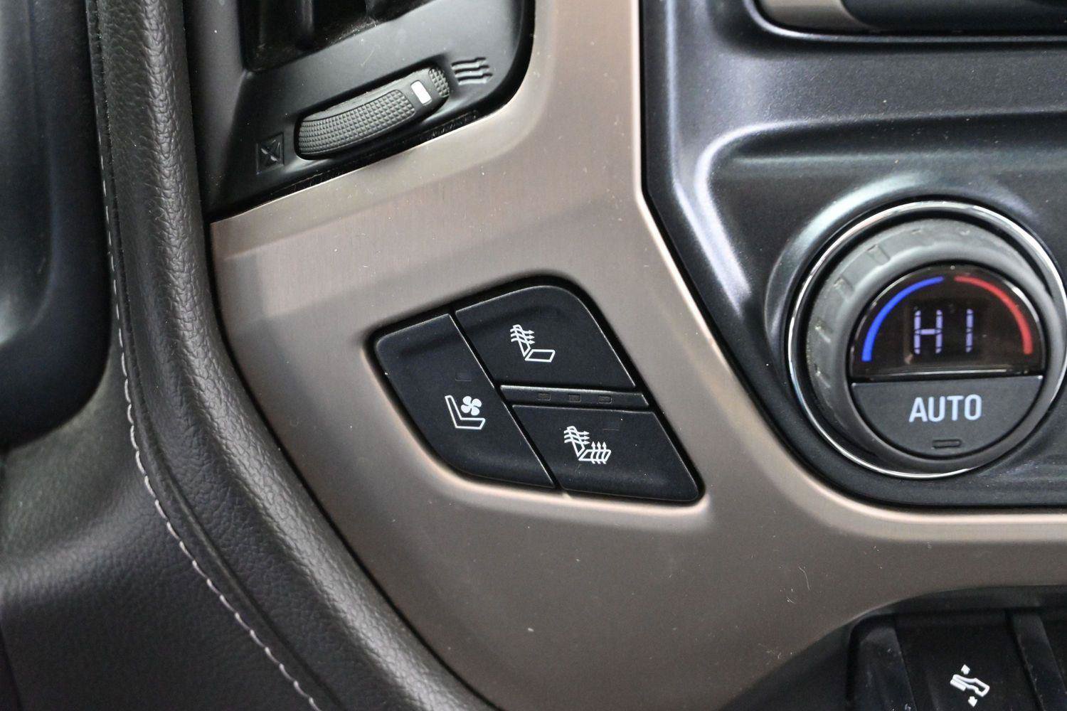 Used 2019 GMC Sierra 2500 Denali w/ Duramax Plus Package AWD/4WD image 24