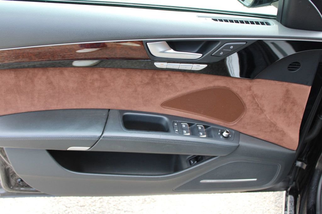 Used 2012 Audi A8 L 4.2 image 24