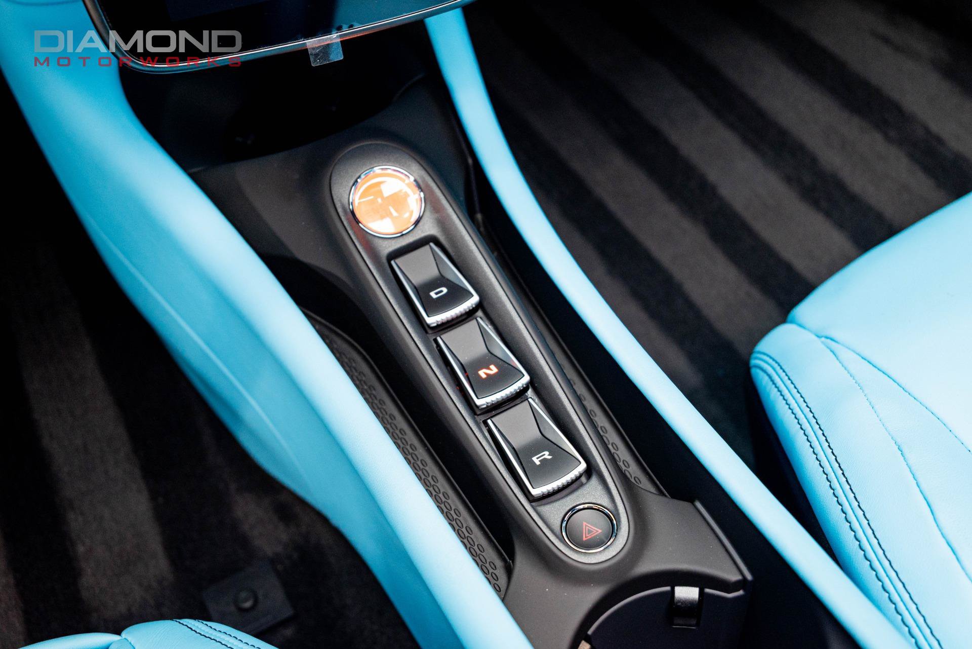 Used 2026 McLaren Artura Spider RWD image 17