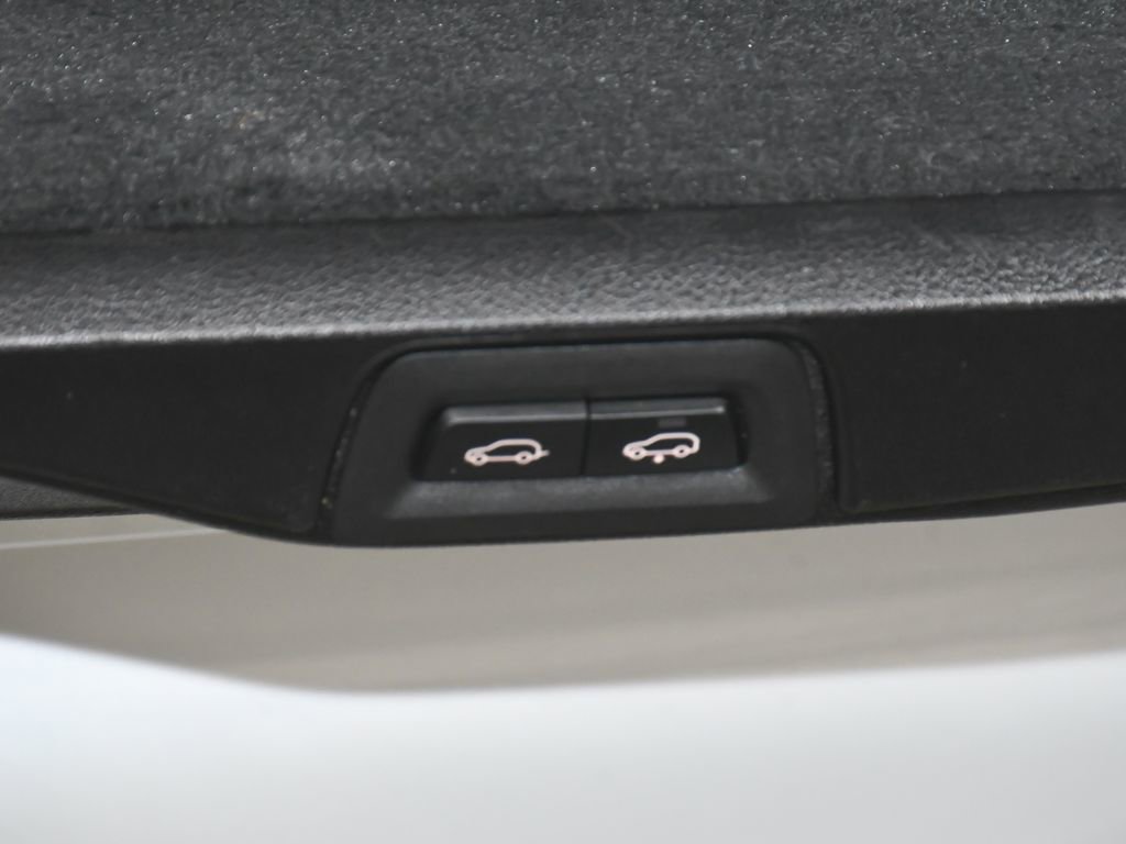 Used 2026 BMW X7 M60i image 75