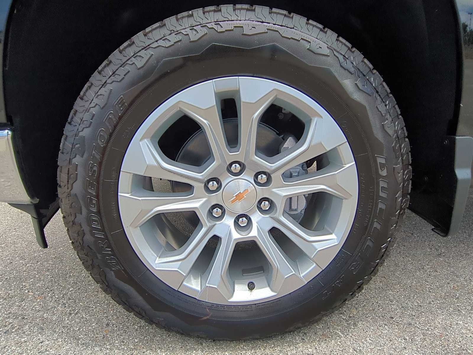 New 2026 Chevrolet Silverado 1500 LTZ w/ Z71 Off-Road Package AWD/4WD image 28