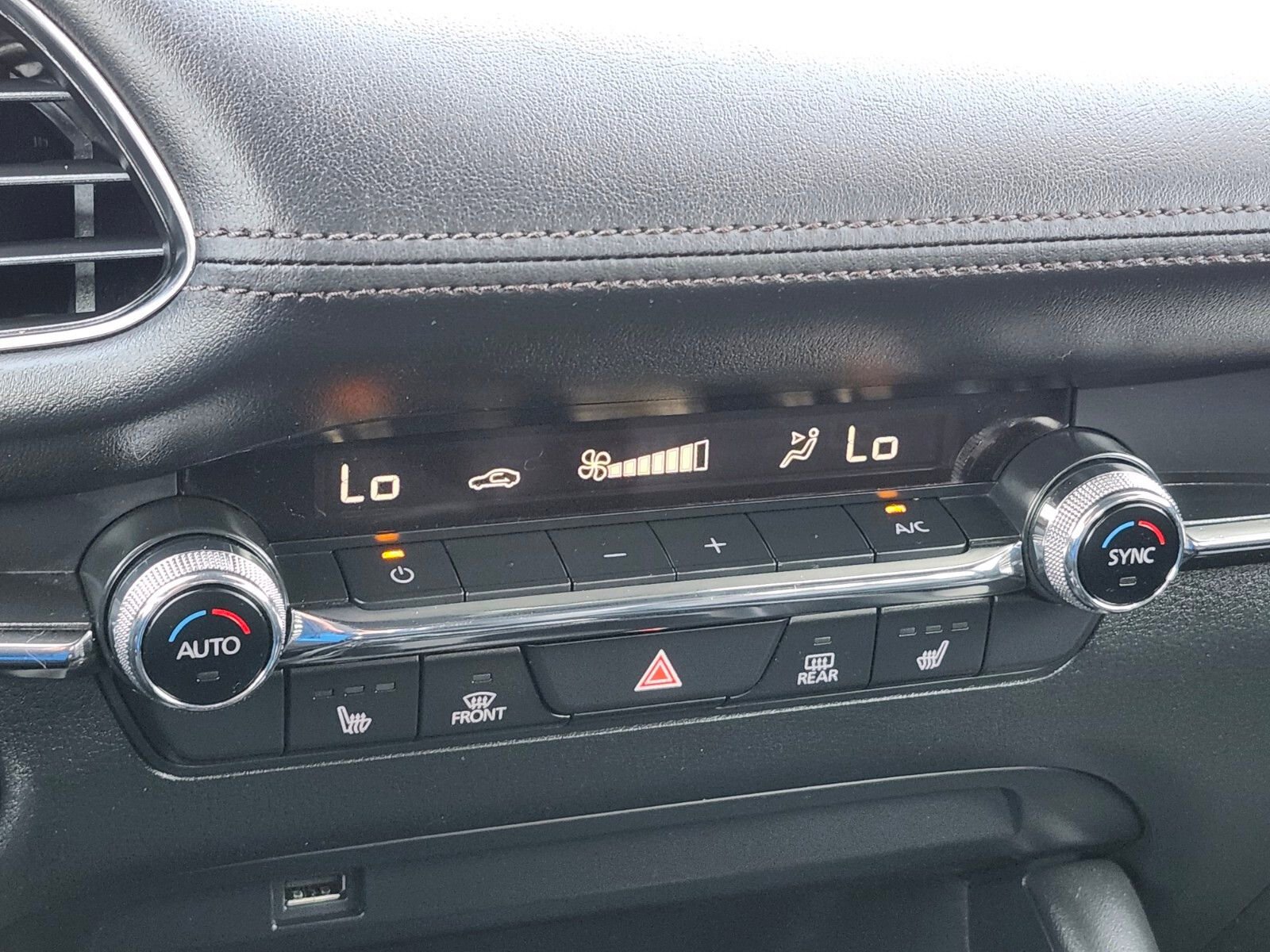 Used 2020 MAZDA MAZDA3 AWD Hatchback w/ Preferred Pkg image 23