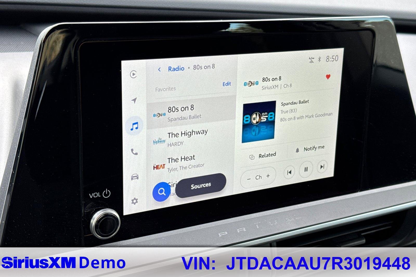 Used 2024 Toyota Prius LE image 34