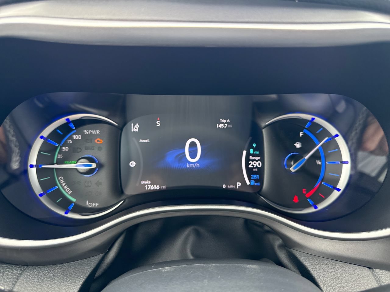 Used 2026 Chrysler Pacifica Select FWD image 20