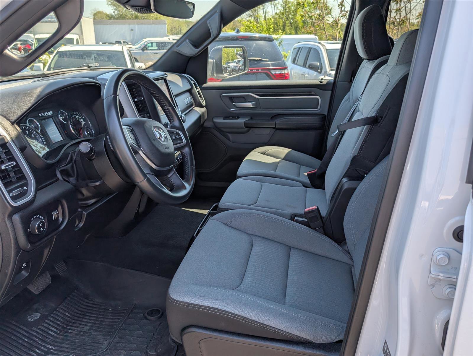 Used 2023 RAM 1500 Big Horn AWD/4WD image 14