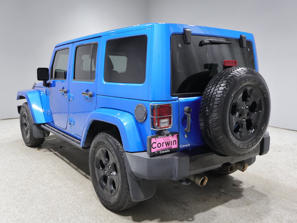 Used 2015 Jeep Wrangler Unlimited Sahara AWD/4WD image 5