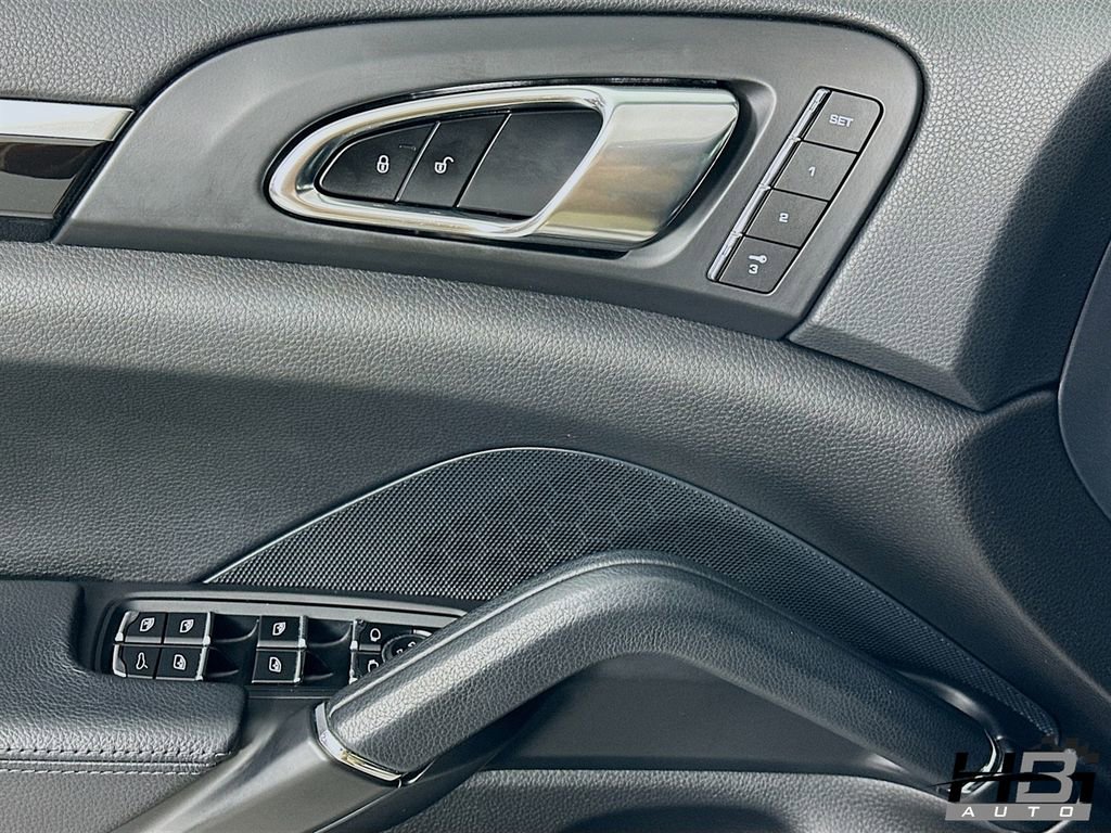 Used 2014 Porsche Cayenne image 14