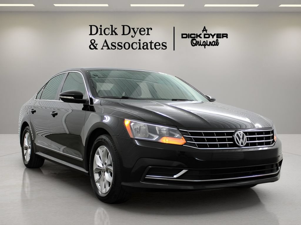 Used 2016 Volkswagen Passat 1.8T S FWD image 8