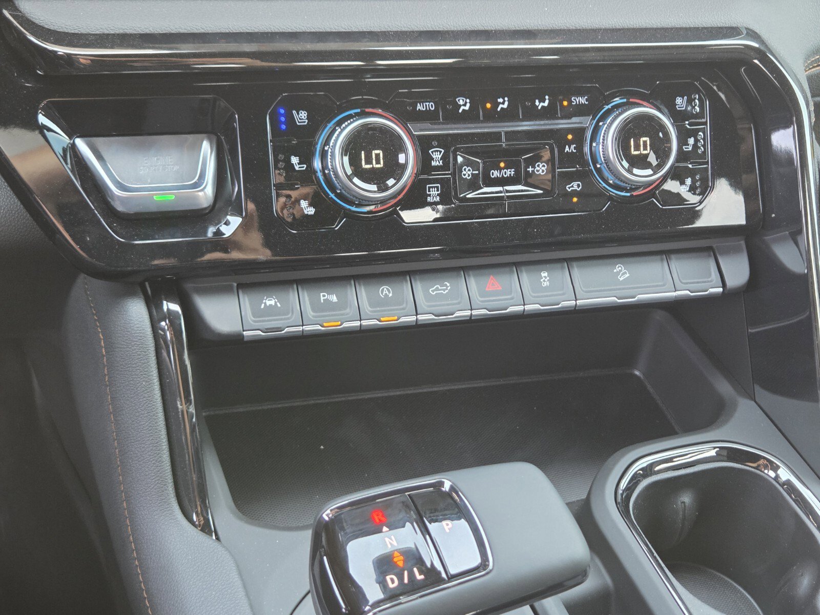 New 2025 GMC Sierra 1500 AT4 w/ AT4 Premium Package image 14