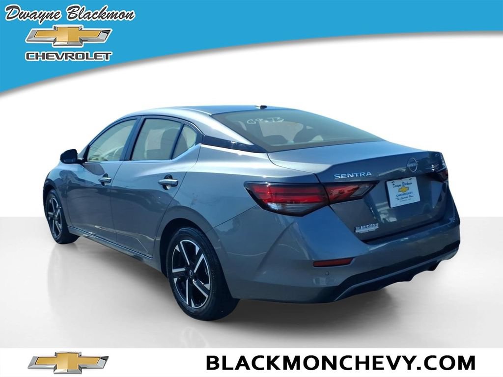 Used 2025 Nissan Sentra SV FWD image 4