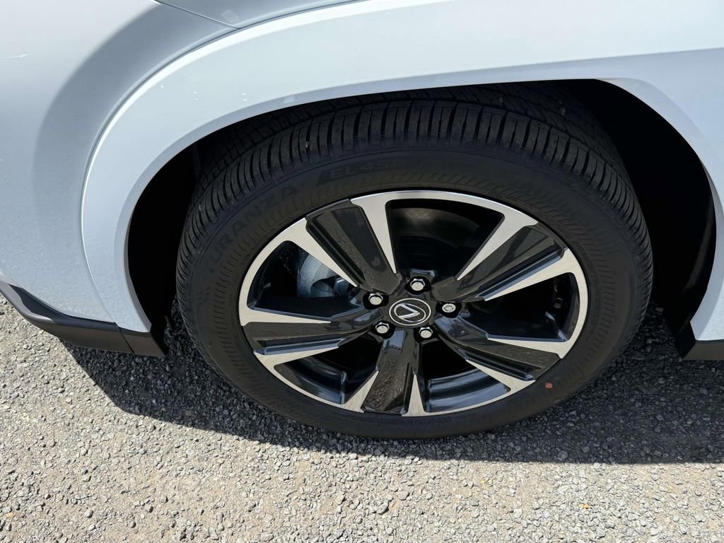 New 2026 Lexus UX 300h AWD image 7
