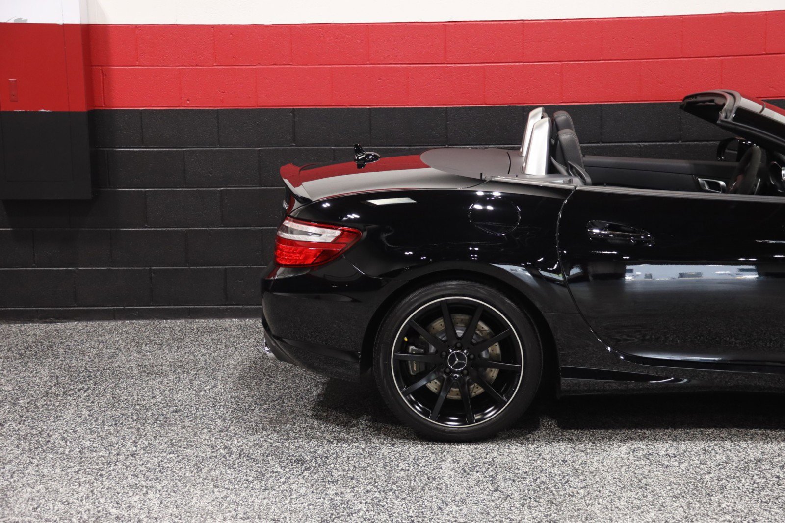 Used 2015 Mercedes-Benz SLK 55 AMG image 5