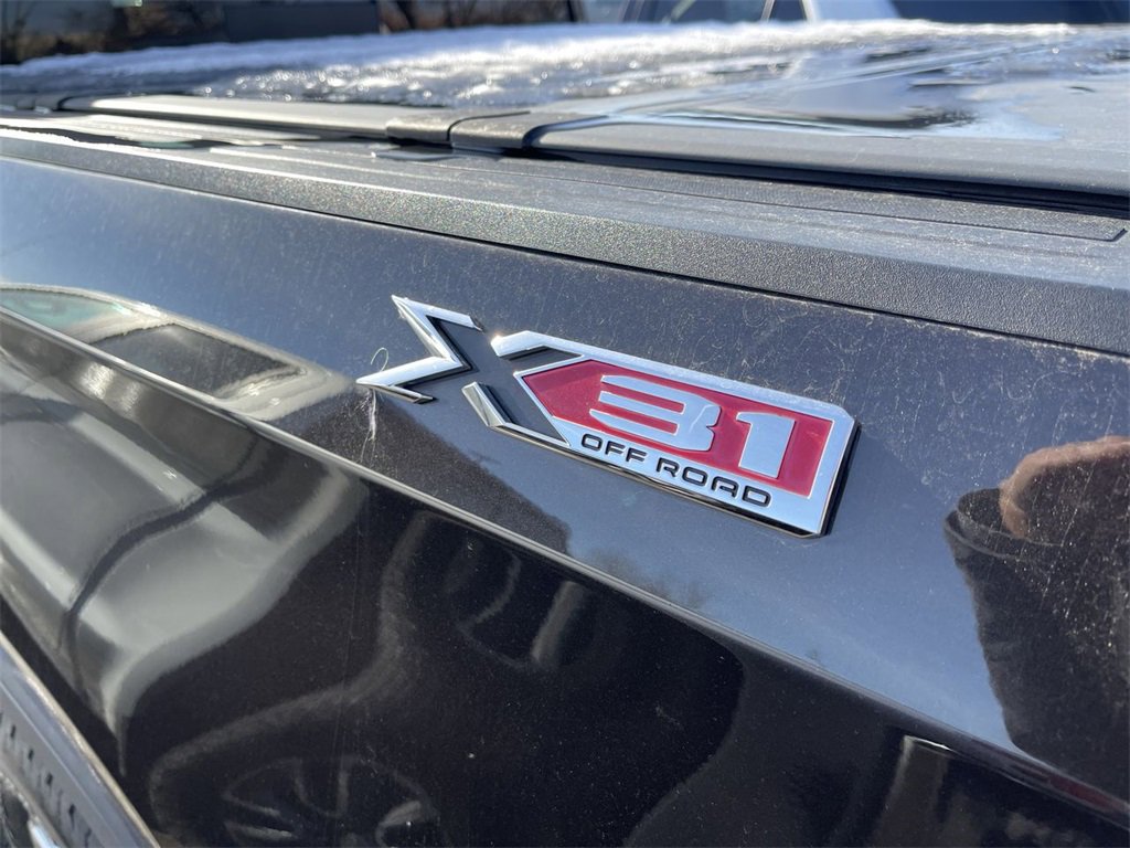 Used 2019 GMC Sierra 1500 SLT w/ SLT Premium Plus Package image 10