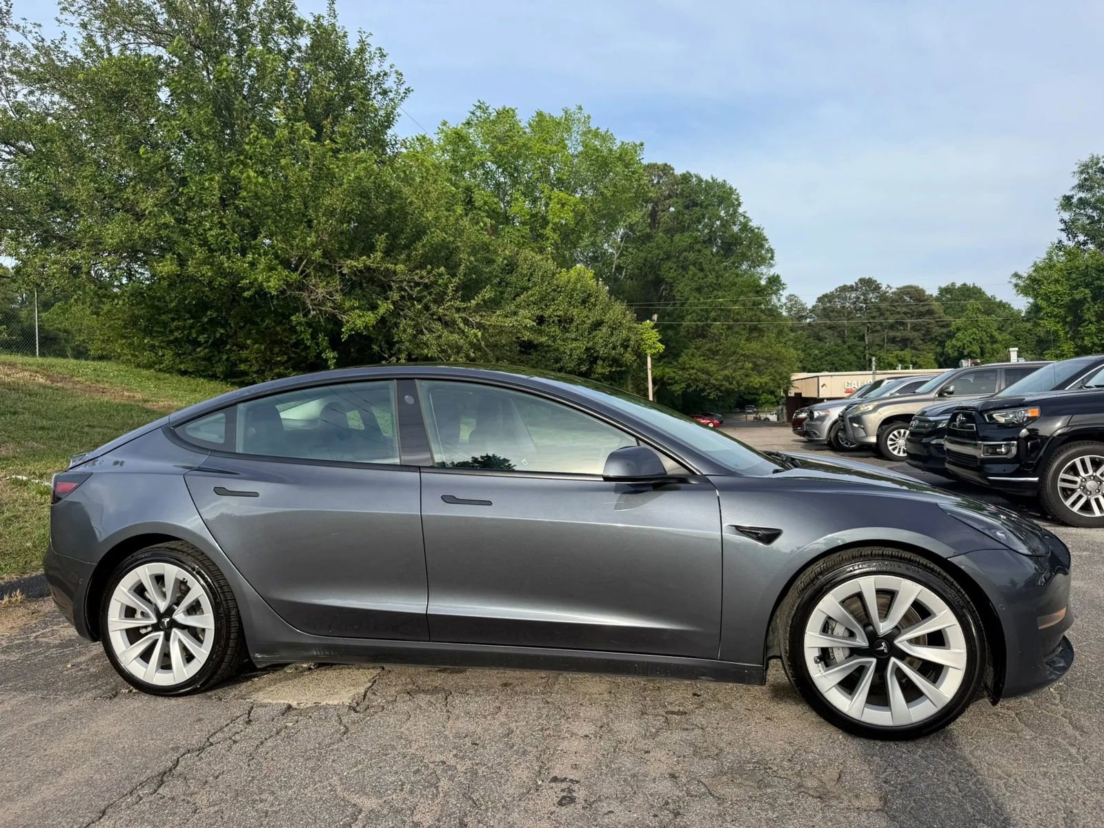 Used 2022 Tesla Model 3 Long Range AWD/4WD image 4