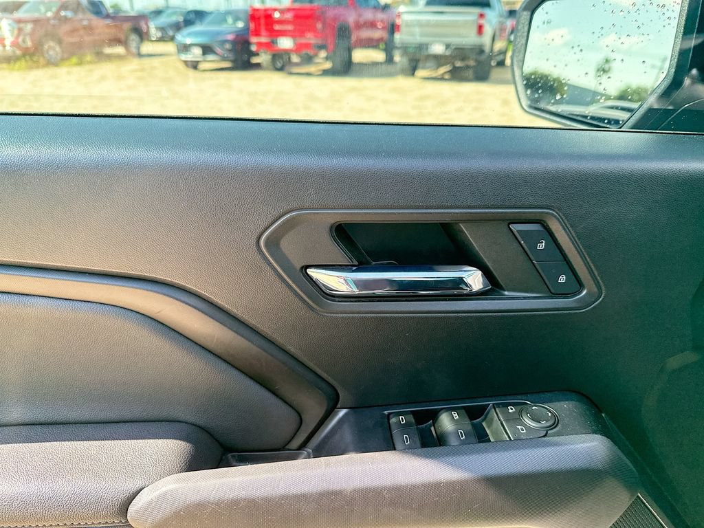 Used 2023 GMC Canyon Elevation w/ Convenience Package RWD image 9