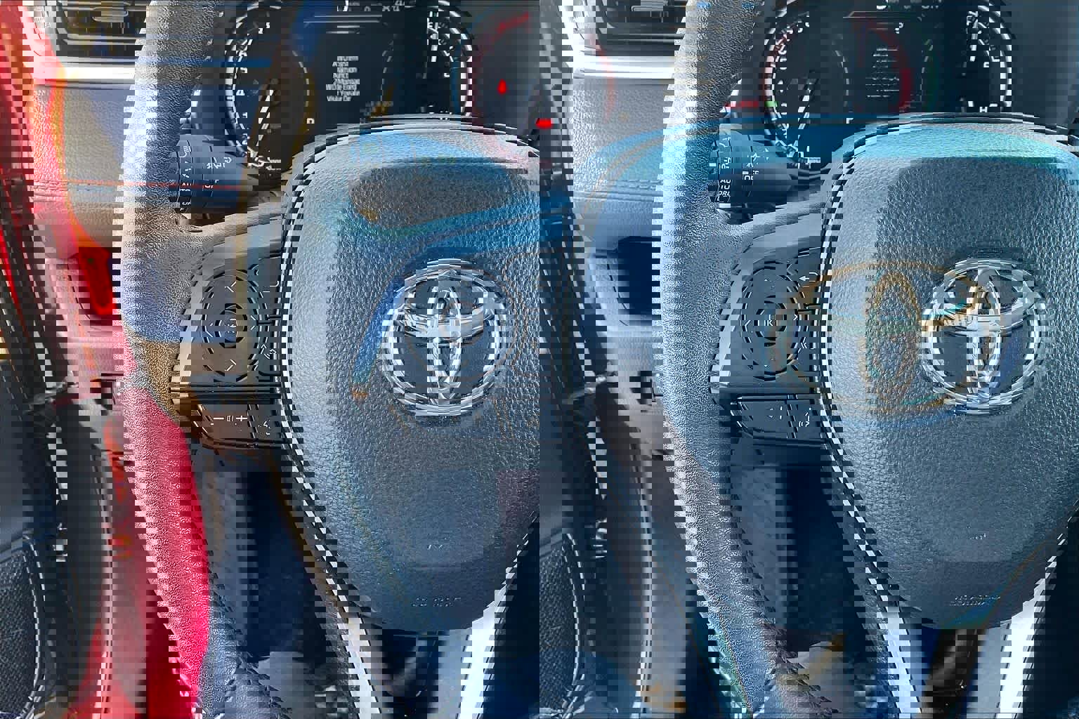 Used 2024 Toyota RAV4 Adventure image 22