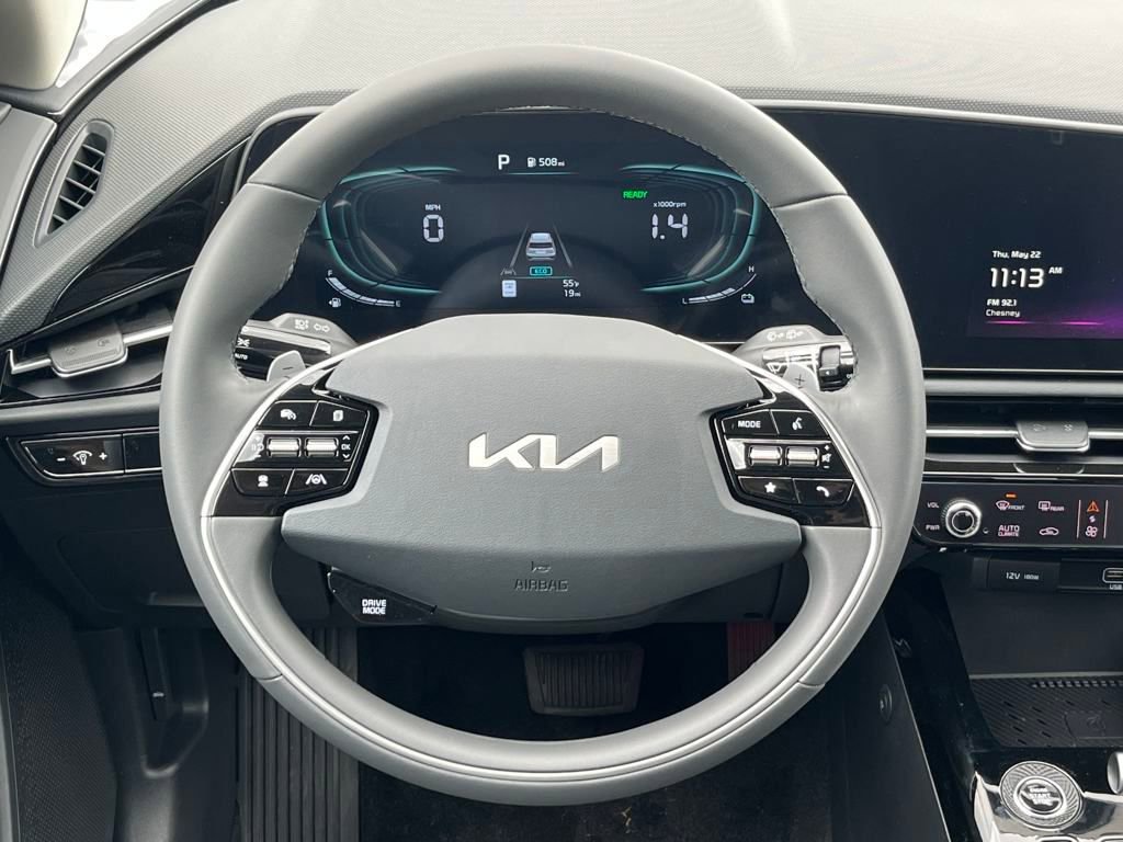 New 2025 Kia Niro EX image 20