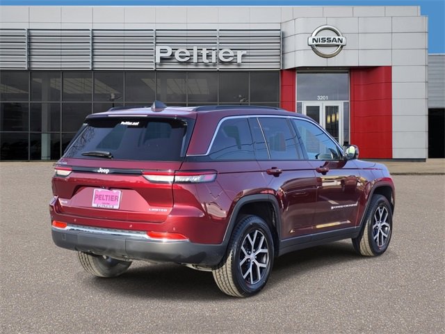 Used 2024 Jeep Grand Cherokee Limited image 6