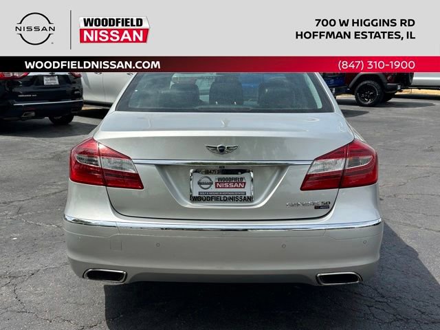 Used 2013 Hyundai Genesis 5.0 R-Spec RWD image 5