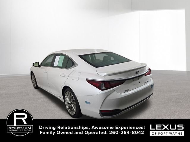 Used 2020 Lexus ES 300h w/ Accessory Package image 10